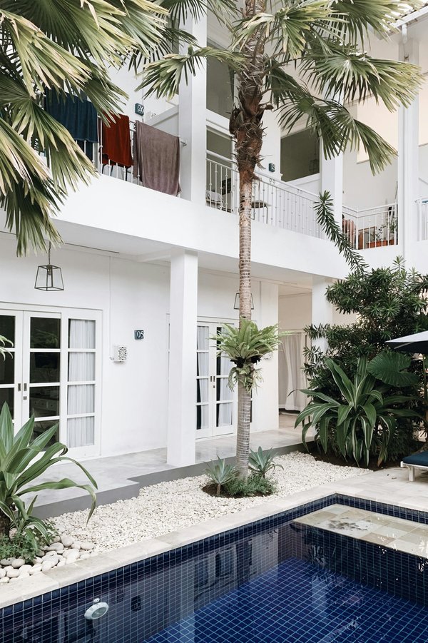 Pisciniste à Vaud pour une structure sur mesure dans votre jardin